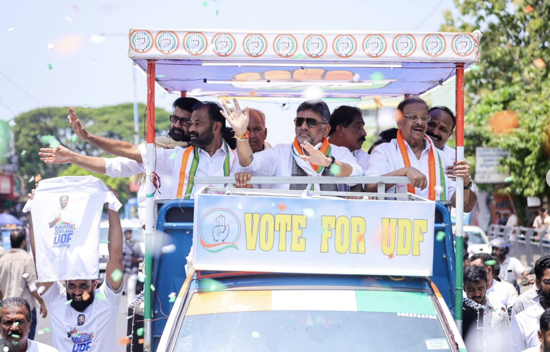 കണ്ണൂരിൽ യുഡിഎഫിന്റെ ശക്തിപ്രകടനം; മെഗാ റോഡ് ഷോയുമായി ഡി.കെ. ശിവകുമാർ, സംസ്ഥാന സർക്കാരിനെതിരെ രൂക്ഷവിമർശനം