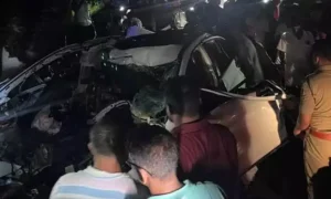 ചാലോടിന് സമീപം വാഹനാപകടം: കാർ മരത്തിലിടിച്ച് നാല് പേർ മരിച്ചു; ഒരാൾക്ക് ഗുരുതര പരിക്ക്